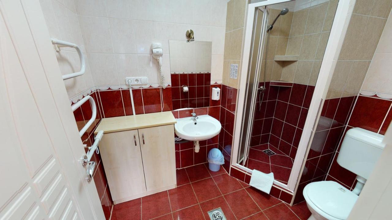 Cristian Apartman Hajdúszoboszló Exterior foto